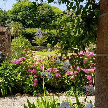 Manoir De Keringant * Saint-Quay-Perros
